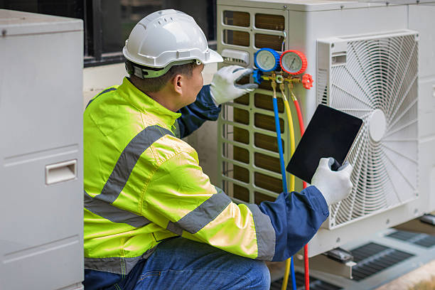 Professional Hvac technician working in Atkinson, NC